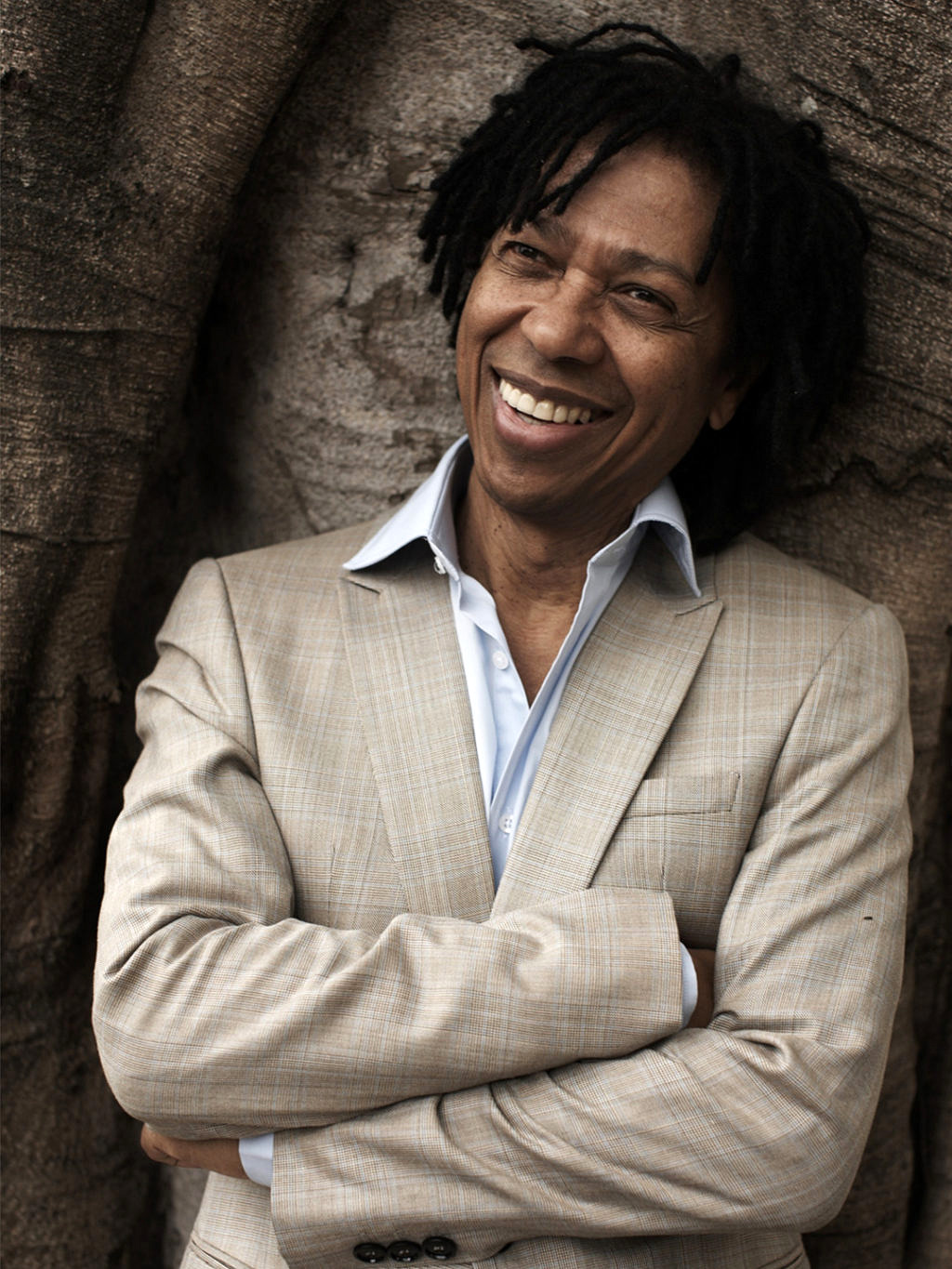 Biography — Djavan